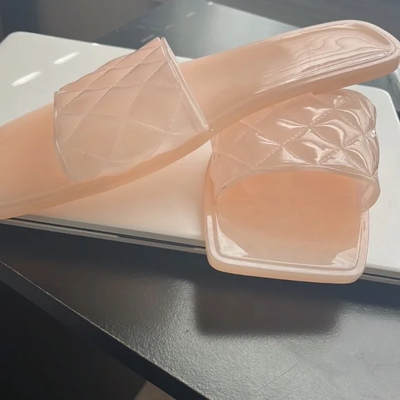 Soft peach jellies. - Picture 3 of 5
